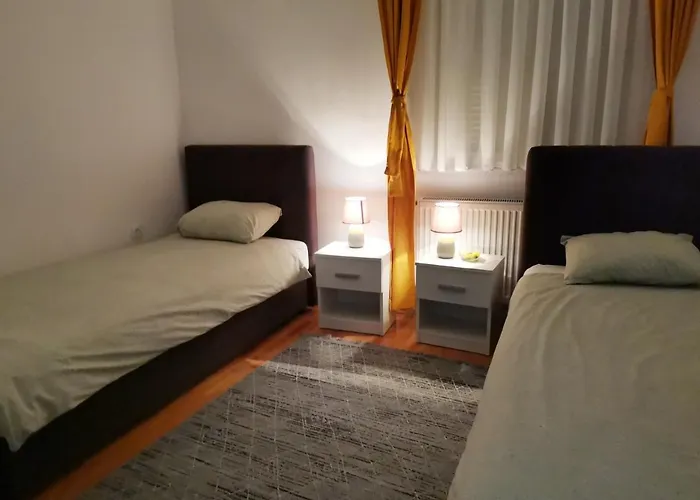 아파트 Mademoiselle